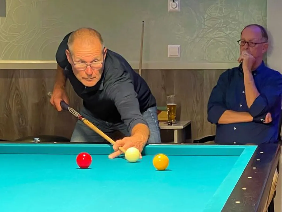 Wil Snel speelt zich glorieus via de band naar districtstitel.  