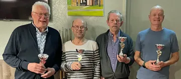 Vrijdagmiddagcompetitie: Wie zijn nu de echte ezels?